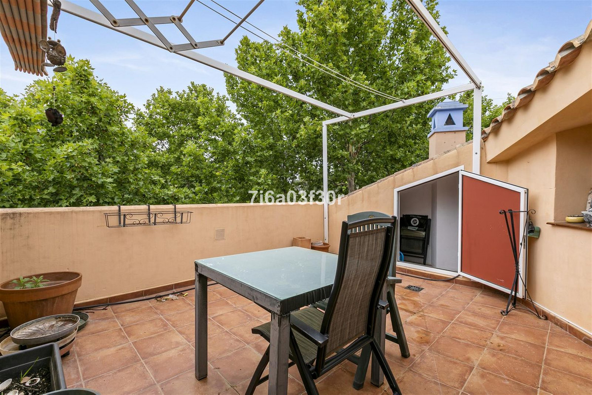 https://cdn.resales-online.com/public/7i6a03f30r/properties/ccbbac19da0011ed84bd0217bc231ef4/w1200/1-7980e48d732b6fc85c14b43b94d2aa54.jpg?v=1686841776