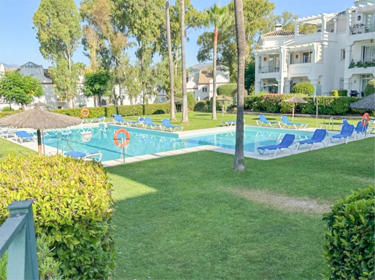 https://cdn.resales-online.com/public/6pcoehzhpl/properties/e14cfeb4199011eea7b50217bc231ef4/w1200/1-7980e48d732b6fc85c14b43b94d2aa54.jpg?v=1688485144