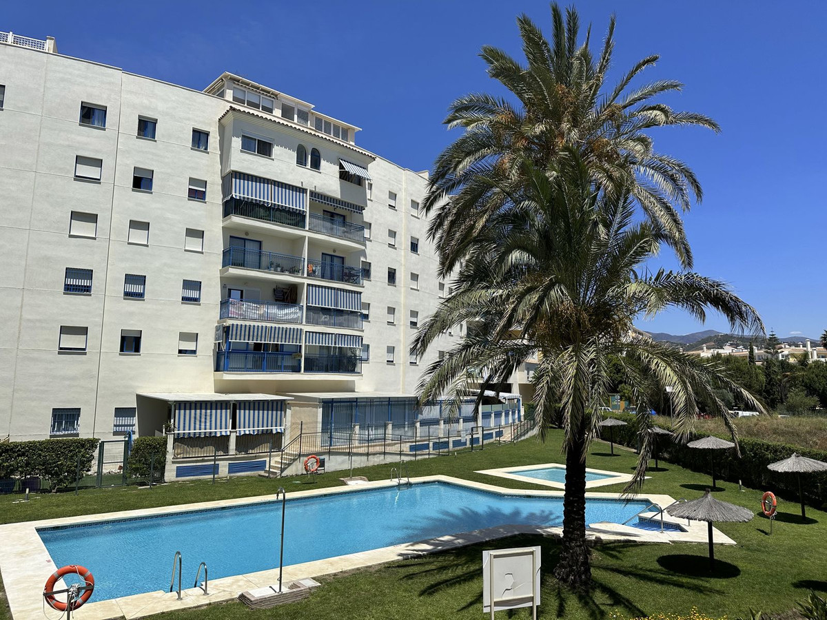 https://cdn.resales-online.com/public/ywcr93z9ju/properties/6b9023711cd011eea7b50217bc231ef4/w1200/1-7980e48d732b6fc85c14b43b94d2aa54.jpg?v=1688744448