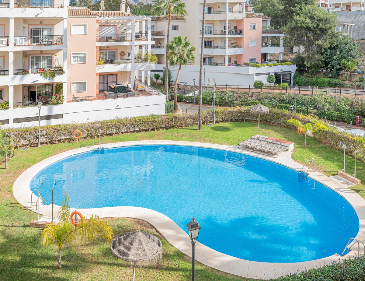 https://cdn.resales-online.com/public/8fm13eveeu/properties/918a1b1803ee11eeb6600217bc231ef4/w1200/1-7980e48d732b6fc85c14b43b94d2aa54.jpg?v=1686838382