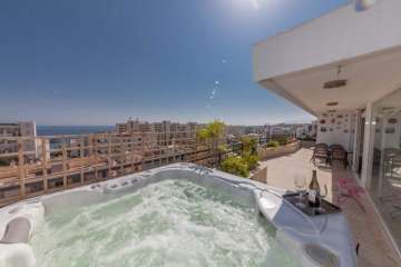 jacuzzi