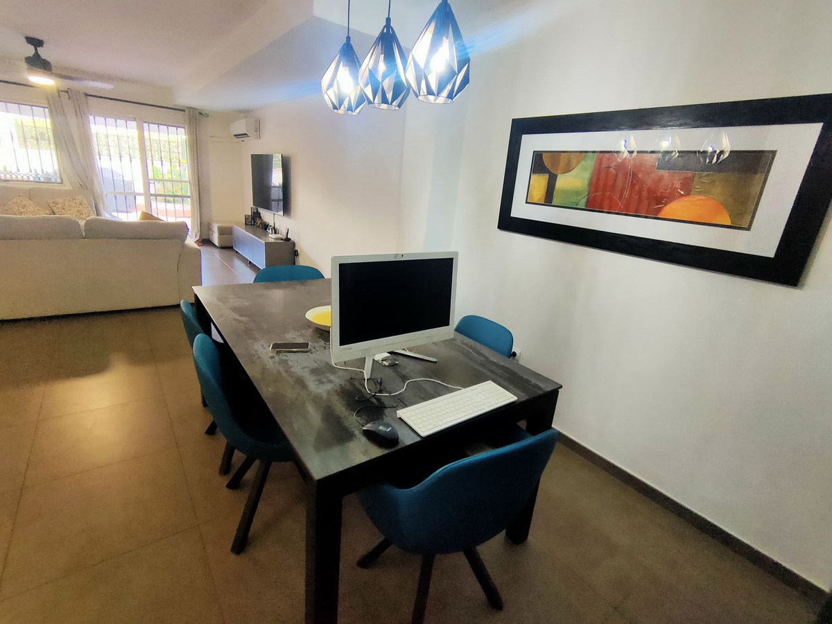 https://cdn.resales-online.com/public/dbr7nhfnz0/properties/7cbf467922f711eea7b50217bc231ef4/w1200/12-53013098fcab6c38b1379cd33298e050.jpg?v=1689420065
