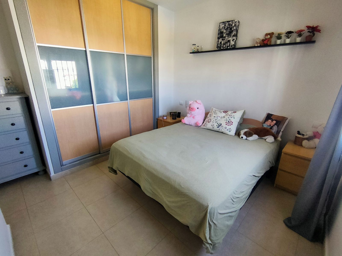 https://cdn.resales-online.com/public/dbr7nhfnz0/properties/7cbf467922f711eea7b50217bc231ef4/w1200/25-45e7a00e8ada30030040e20a35fbccfd.jpg?v=1689420065