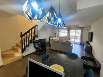 https://cdn.resales-online.com/public/dbr7nhfnz0/properties/7cbf467922f711eea7b50217bc231ef4/w1200/11-20939a0134ad724a8cb2a801094d15a4.jpg?v=1689420065