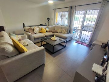 https://cdn.resales-online.com/public/dbr7nhfnz0/properties/7cbf467922f711eea7b50217bc231ef4/w1200/13-5fd73dea700db77384c091ca9818b1a9.jpg?v=1689420065