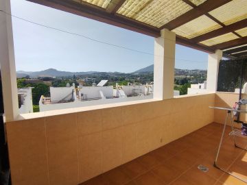 https://cdn.resales-online.com/public/dbr7nhfnz0/properties/7cbf467922f711eea7b50217bc231ef4/w1200/20-d1f7658cbe4ba6cd8666fec30fba80ad.jpg?v=1689420065