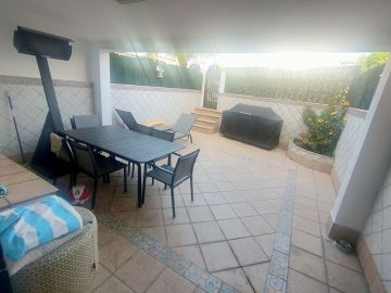 https://cdn.resales-online.com/public/dbr7nhfnz0/properties/7cbf467922f711eea7b50217bc231ef4/w1200/22-bcf8e6250e0bab365f900a8ac31ac040.jpg?v=1689420065