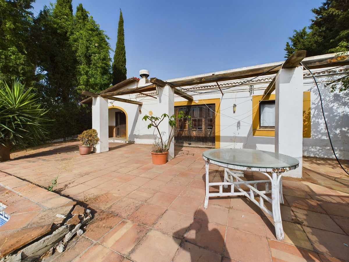 https://cdn.resales-online.com/public/jke8v5rm25/properties/92071eb62b9d11eea7b50217bc231ef4/w1200/1-7980e48d732b6fc85c14b43b94d2aa54.jpg?v=1690385548