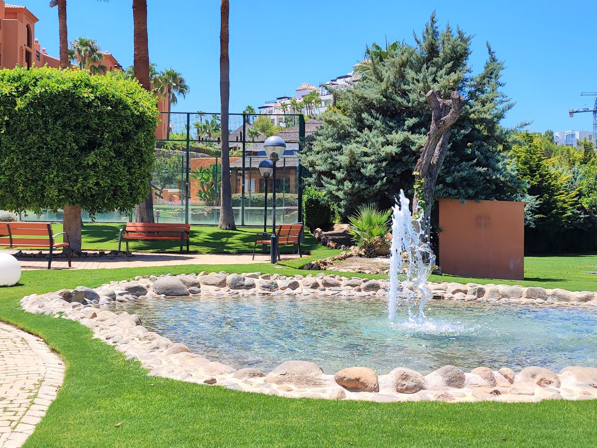 https://cdn.resales-online.com/public/m3drsrideu/properties/704135f52d5211eea7b50217bc231ef4/w1200/1-7980e48d732b6fc85c14b43b94d2aa54.jpg?v=1690559551