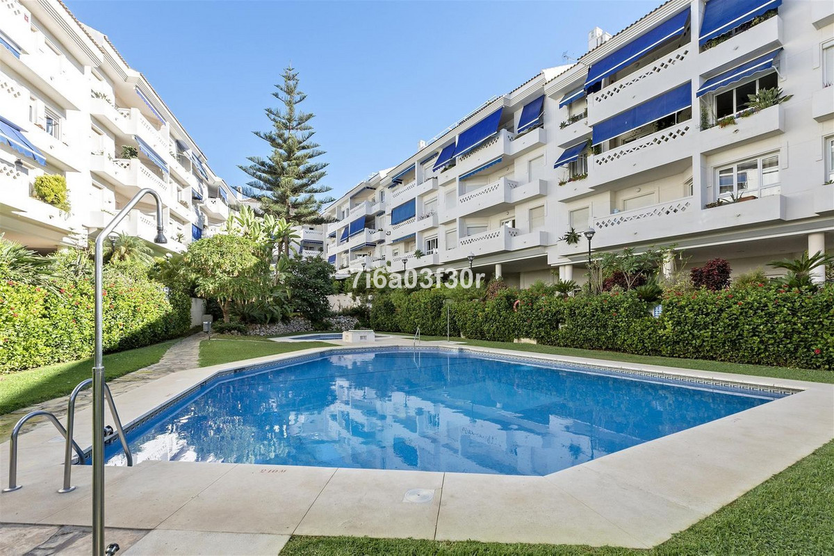 https://cdn.resales-online.com/public/7i6a03f30r/properties/d8407b342c5e11eea7b50217bc231ef4/w1200/1-7980e48d732b6fc85c14b43b94d2aa54.jpg?v=1691598139