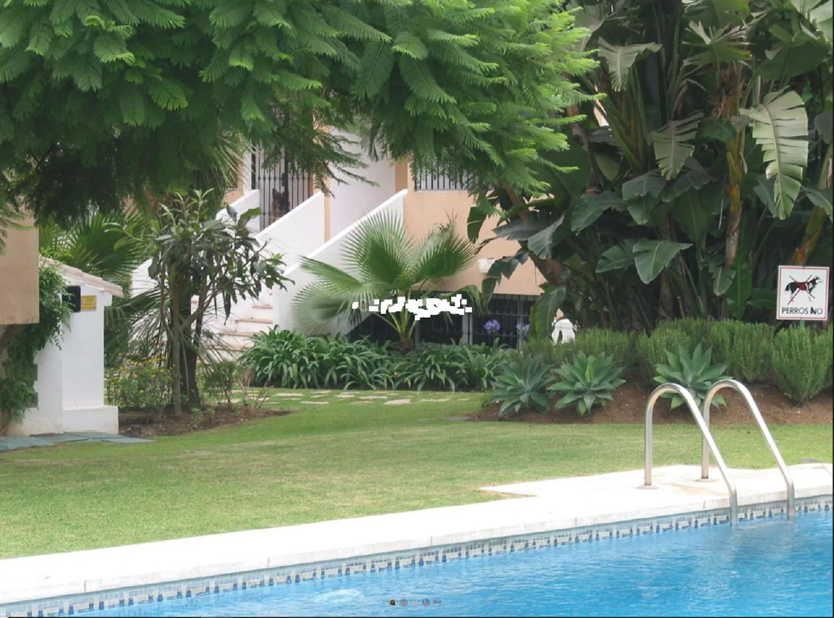 https://cdn.resales-online.com/public/cd9pzuj89n/properties/1c9738c73abf11eea7b50217bc231ef4/w1200/1-7980e48d732b6fc85c14b43b94d2aa54.jpg?v=1692034806