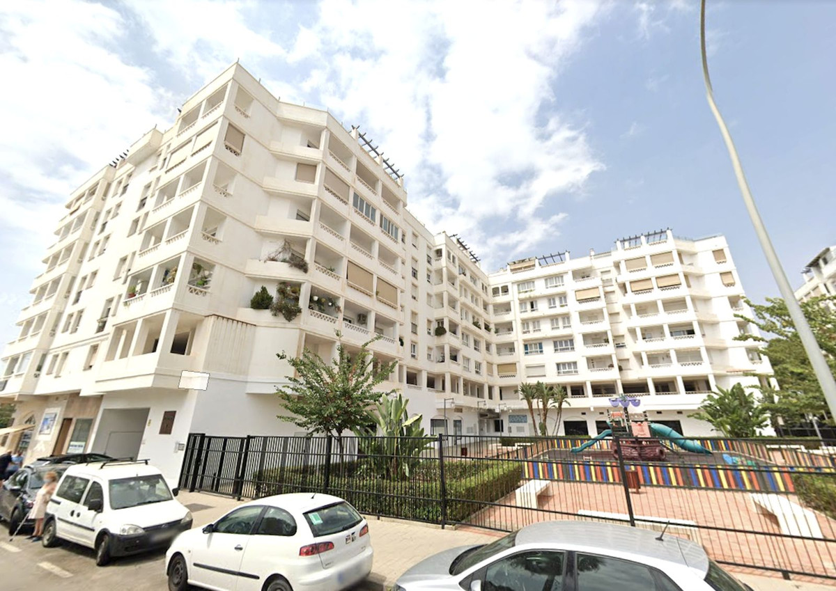 https://cdn.resales-online.com/public/sjfjhu3jtj/properties/554266573a8911eea7b50217bc231ef4/w1200/1-7980e48d732b6fc85c14b43b94d2aa54.jpg?v=1692011465