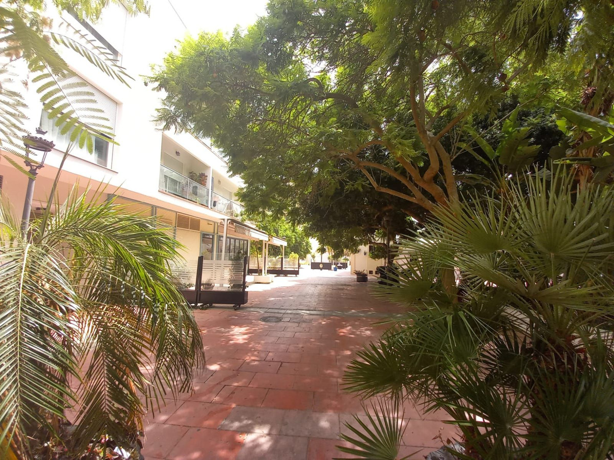 https://cdn.resales-online.com/public/xztalg6su9/properties/ffe2ca713c2411eea7b50217bc231ef4/w1200/1-7980e48d732b6fc85c14b43b94d2aa54.jpg?v=1692187981