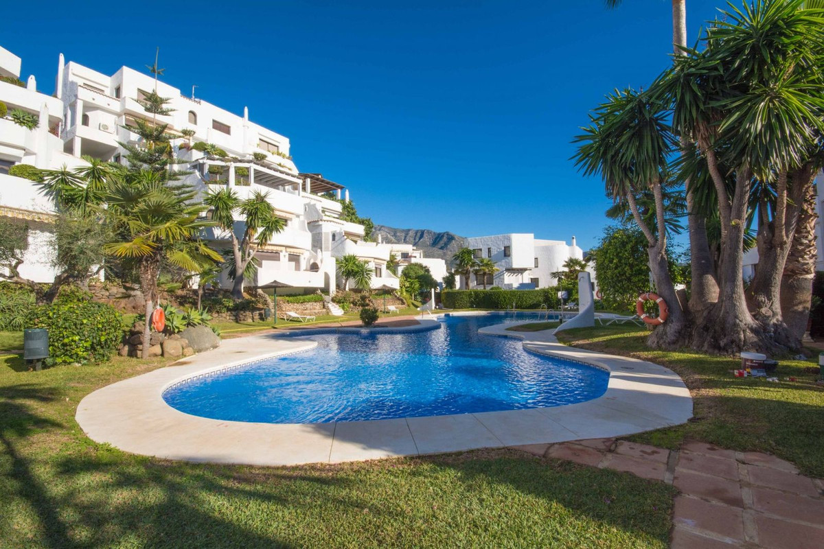 https://cdn.resales-online.com/public/6pcoehzhpl/properties/aaedacce36f111eea7b50217bc231ef4/w1200/1-7980e48d732b6fc85c14b43b94d2aa54.jpg?v=1692009322