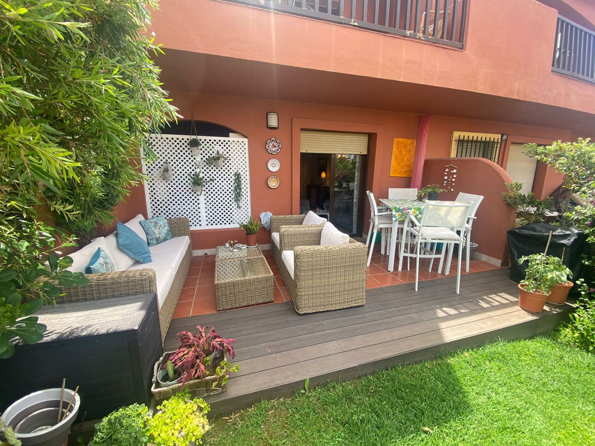 https://cdn.resales-online.com/public/ve2d58o8ea/properties/b8921dd8225d11eea7b50217bc231ef4/w1200/1-7980e48d732b6fc85c14b43b94d2aa54.jpg?v=1689356303