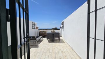 https://cdn.resales-online.com/public/44uk4jr2o1/properties/efd7be1e410d11eea6080217bc231ef4/w1200/1-7980e48d732b6fc85c14b43b94d2aa54.jpg?v=1692729351