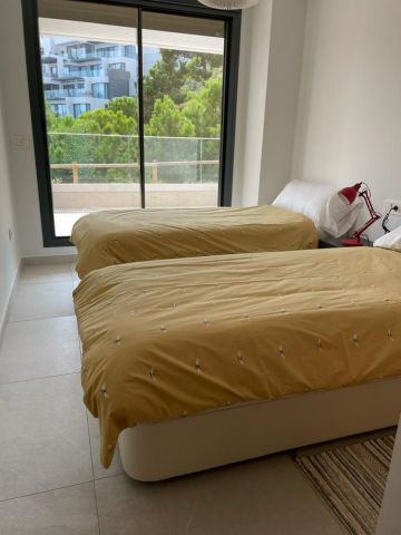 https://cdn.resales-online.com/public/mp8zxt75jy/properties/4da0890b440811eea6080217bc231ef4/w1200/12-53013098fcab6c38b1379cd33298e050.jpg?v=1693055909