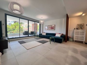 https://cdn.resales-online.com/public/mp8zxt75jy/properties/4da0890b440811eea6080217bc231ef4/w1200/8-e64a9055bba3e77ac8aca3b893cdf826.jpg?v=1693055909