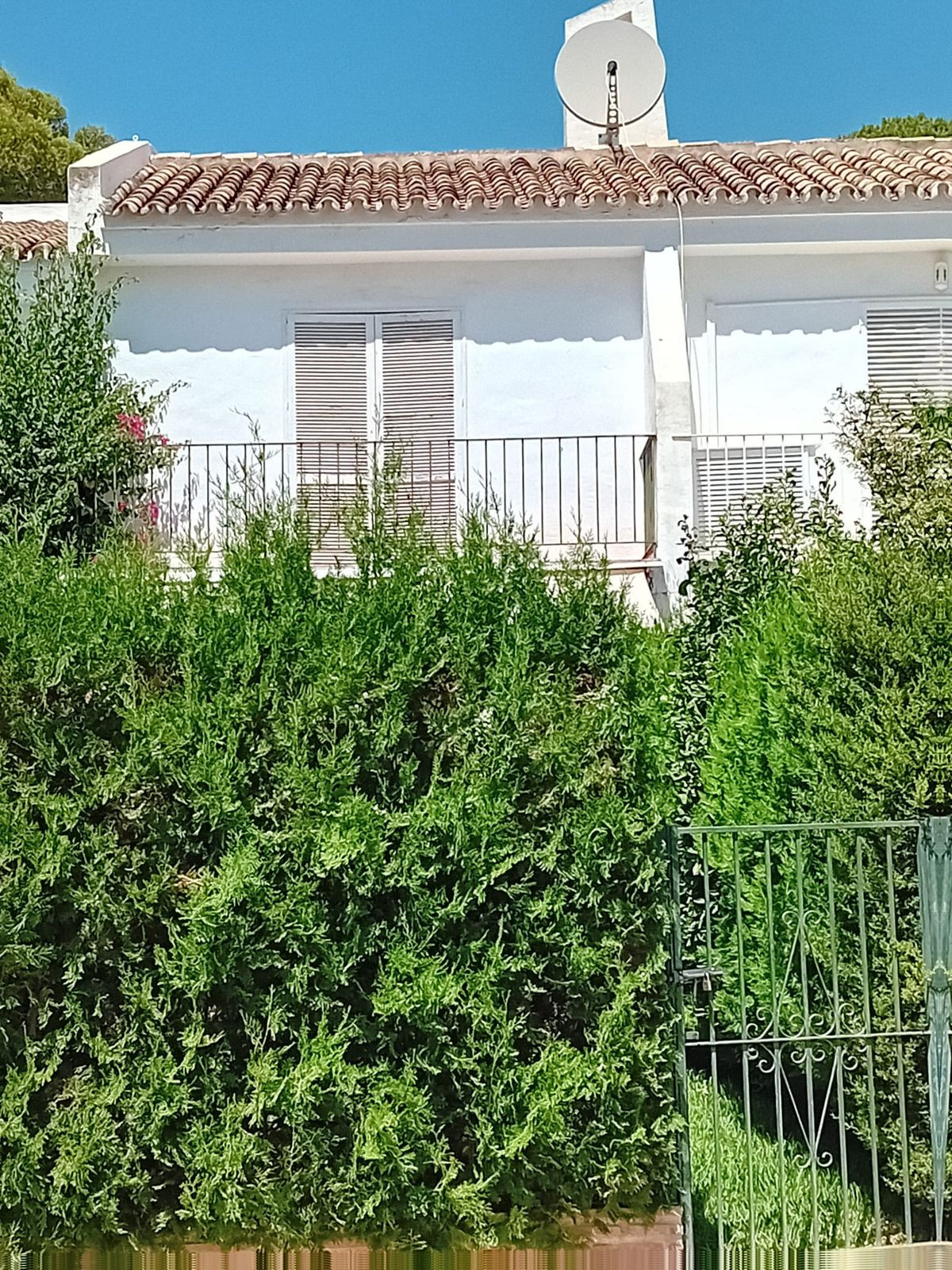 https://cdn.resales-online.com/public/7qdpfi1iqm/properties/9f628bd642a611eea6080217bc231ef4/w1200/1-7980e48d732b6fc85c14b43b94d2aa54.jpg?v=1693249333