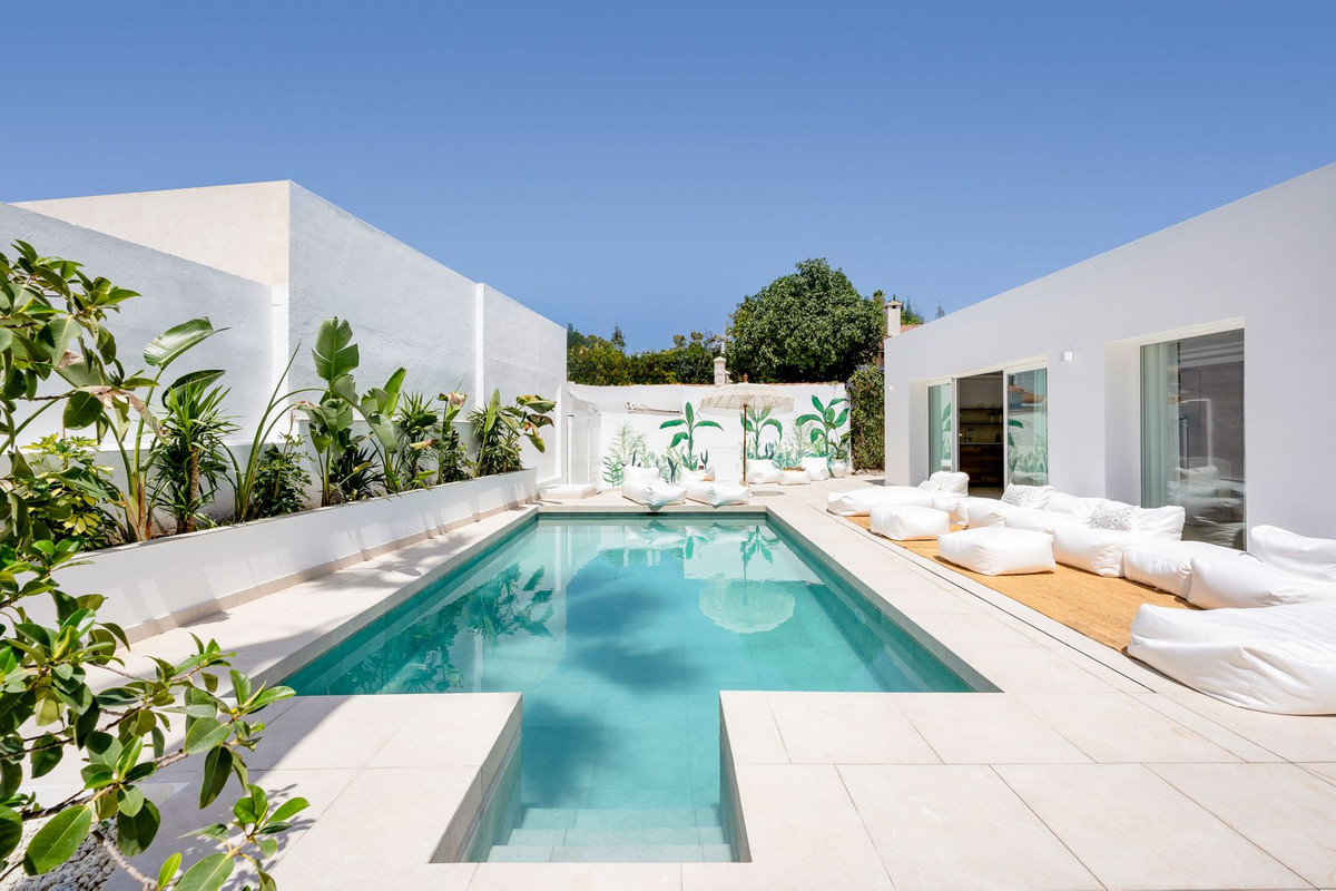 https://cdn.resales-online.com/public/srkj52ppih/properties/7928dd03474511eea6080217bc231ef4/w1200/1-7980e48d732b6fc85c14b43b94d2aa54.jpg?v=1693413067