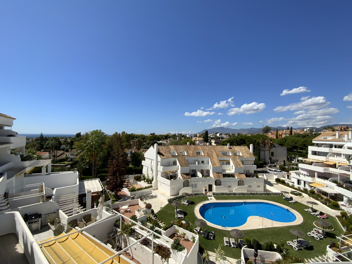 https://cdn.resales-online.com/public/moj1a6uijy/properties/bac819dc52d511eea6080217bc231ef4/w1200/1-7980e48d732b6fc85c14b43b94d2aa54.jpg?v=1694682604