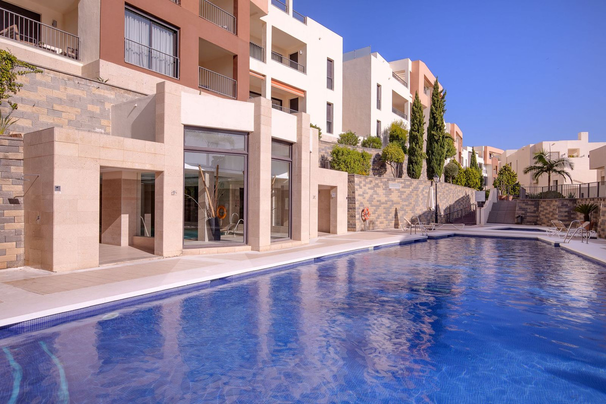 https://cdn.resales-online.com/public/0741nl4ih1/properties/5211877c4e3c11eea6080217bc231ef4/w1200/1-7980e48d732b6fc85c14b43b94d2aa54.jpg?v=1694428037