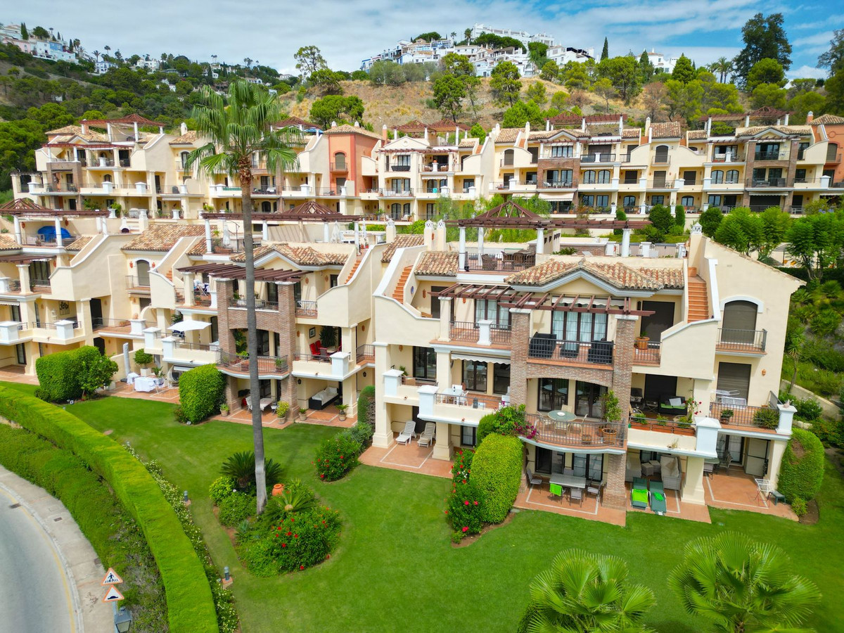 https://cdn.resales-online.com/public/iri9q5dl17/properties/b568b73c547a11eea6080217bc231ef4/w1200/1-7980e48d732b6fc85c14b43b94d2aa54.jpg?v=1694864550