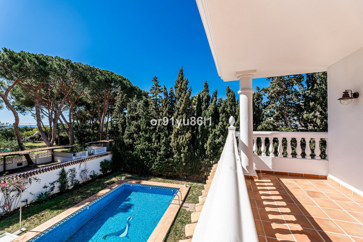 https://cdn.resales-online.com/public/or91yu86l1/properties/9a7c6526e46111ebaa340217bc231ef4/w1200/1-7980e48d732b6fc85c14b43b94d2aa54.jpg?v=1649223310