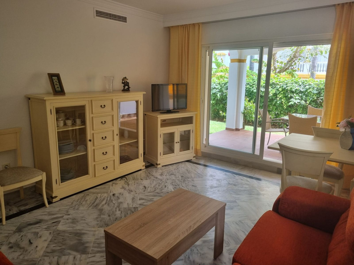 https://cdn.resales-online.com/public/1oq5or1ymv/properties/bbda2ef8571311eea6080217bc231ef4/w1200/1-7980e48d732b6fc85c14b43b94d2aa54.jpg?v=1695149467