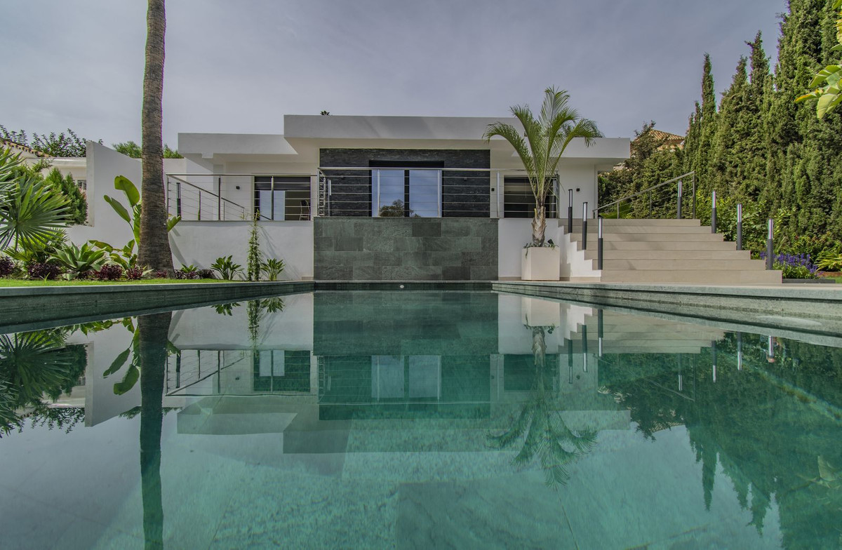 https://cdn.resales-online.com/public/vvmdwbkuht/properties/4760e2405a3c11eea6080217bc231ef4/w1200/1-7980e48d732b6fc85c14b43b94d2aa54.jpg?v=1695506222