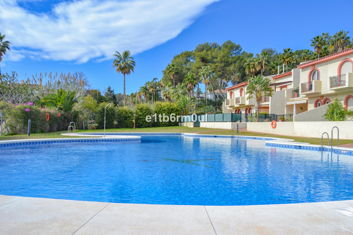 https://cdn.resales-online.com/public/e1tb6rm0ul/properties/082b3d965e8311eea6080217bc231ef4/w1200/1-7980e48d732b6fc85c14b43b94d2aa54.jpg?v=1695966336