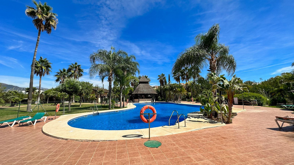 https://cdn.resales-online.com/public/vs9n5zw5gq/properties/0010585862c111eea6080217bc231ef4/w1200/1-7980e48d732b6fc85c14b43b94d2aa54.jpg?v=1696445963