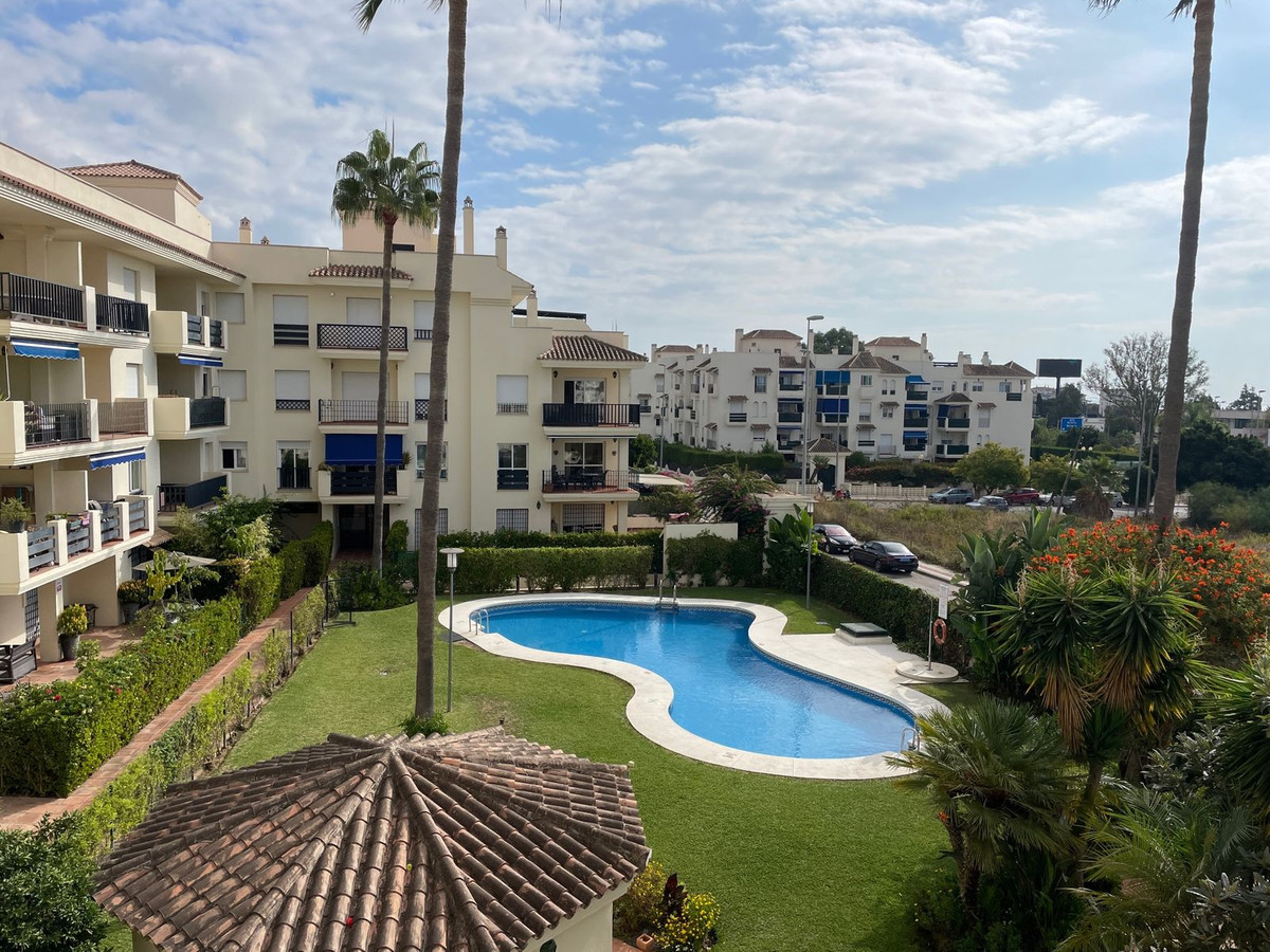https://cdn.resales-online.com/public/ddvgn7rjgq/properties/7c689963669211eea6080217bc231ef4/w1200/1-7980e48d732b6fc85c14b43b94d2aa54.jpg?v=1696852889