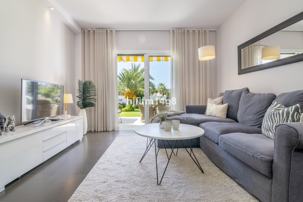 https://cdn.resales-online.com/public/hjfifm14g8/properties/465addf959c911eea6080217bc231ef4/w1200/1-7980e48d732b6fc85c14b43b94d2aa54.jpg?v=1695446749