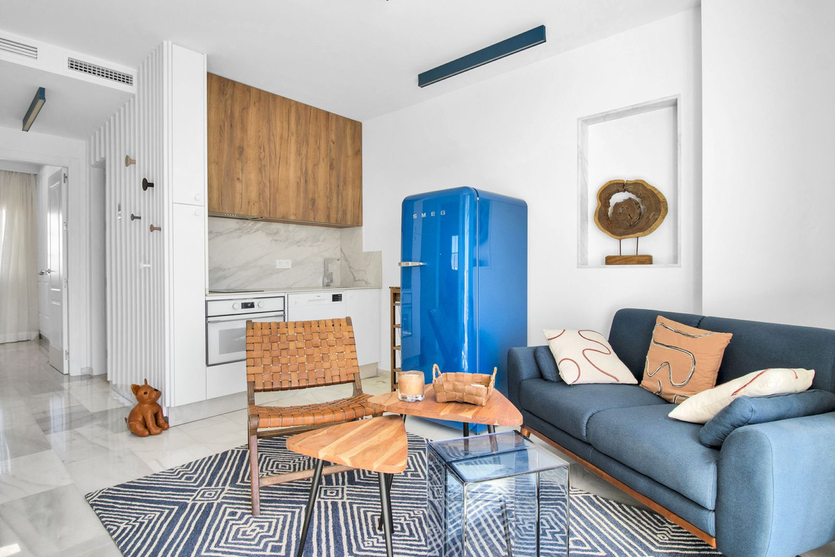 https://cdn.resales-online.com/public/nl1gxrow9i/properties/9aa59ee361d311eea6080217bc231ef4/w1200/1-7980e48d732b6fc85c14b43b94d2aa54.jpg?v=1696410860