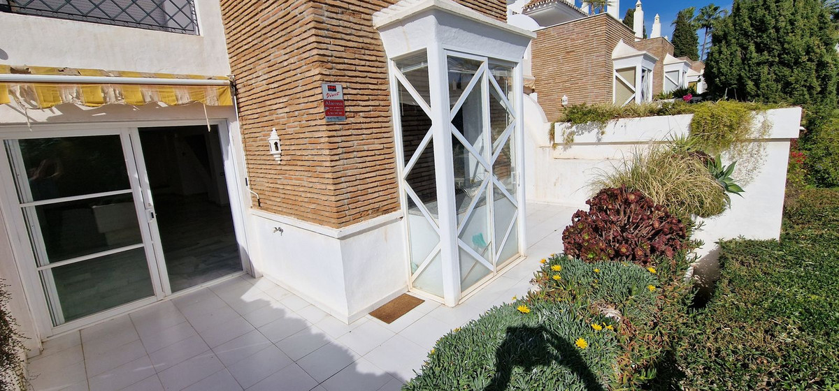 https://cdn.resales-online.com/public/bme48060c0/properties/984033957c6f11ed98460217bc231ef4/w1200/1-7980e48d732b6fc85c14b43b94d2aa54.jpg?v=1671109413