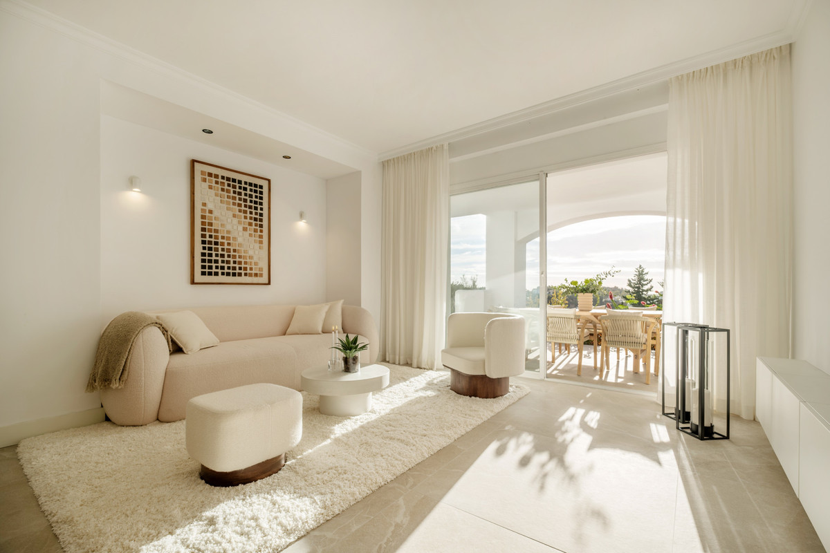 https://cdn.resales-online.com/public/xxgluerdu7/properties/4b5d4aae7ae311ee8fbe0217bc231ef4/w1200/1-7980e48d732b6fc85c14b43b94d2aa54.jpg?v=1699172725