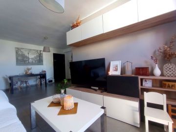 https://cdn.resales-online.com/public/lez7769oty/properties/e899a9937d5f11ee8fbe0217bc231ef4/w1200/1-7980e48d732b6fc85c14b43b94d2aa54.jpg?v=1699360906