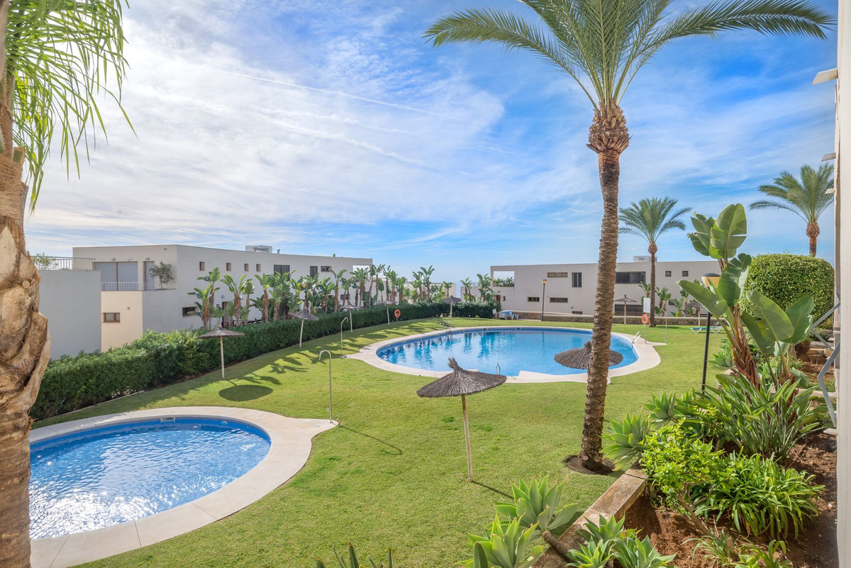 https://cdn.resales-online.com/public/qqh8q7eoco/properties/1e760ea6782611ee8fbe0217bc231ef4/w1200/1-7980e48d732b6fc85c14b43b94d2aa54.jpg?v=1698786027