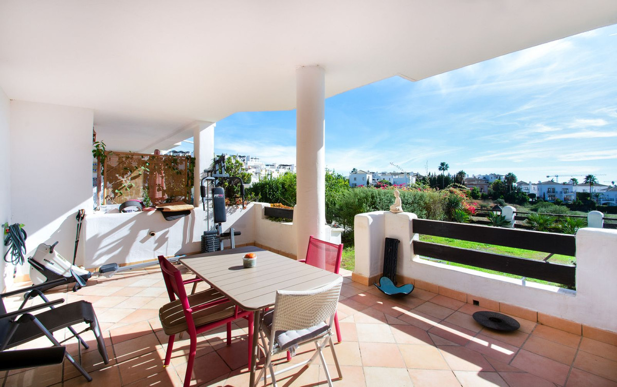 https://cdn.resales-online.com/public/kj4s0e6mui/properties/4e054cd383bc11eeb0180217bc231ef4/w1200/1-7980e48d732b6fc85c14b43b94d2aa54.jpg?v=1700065880