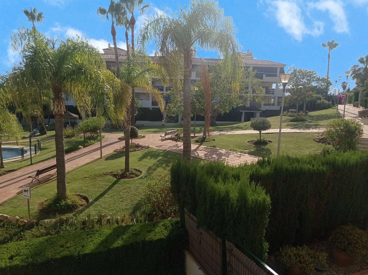 https://cdn.resales-online.com/public/lez7769oty/properties/6a2e8e2f1fc511eea7b50217bc231ef4/w1200/1-7980e48d732b6fc85c14b43b94d2aa54.jpg?v=1689075732