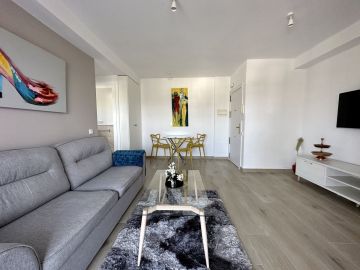 https://cdn.resales-online.com/public/5wiopor8ch/properties/1a0804186aa111eea6080217bc231ef4/w1200/2-5bd7b9d04b45e33852eaf0ec6670150d.jpg?v=1697302457