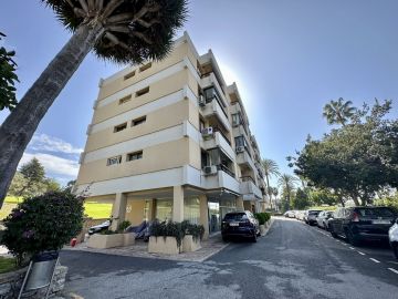 https://cdn.resales-online.com/public/5wiopor8ch/properties/1a0804186aa111eea6080217bc231ef4/w1200/15-11d12f2f454f2f5e9b981fdd8b901d51.jpg?v=1697302457
