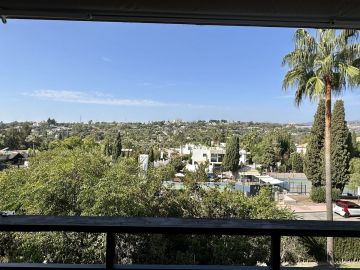 https://cdn.resales-online.com/public/5wiopor8ch/properties/1a0804186aa111eea6080217bc231ef4/w1200/8-e64a9055bba3e77ac8aca3b893cdf826.jpg?v=1697302457