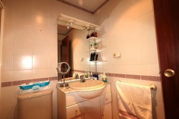 https://cdn.resales-online.com/public/swt24est18/properties/5401fbea48d511eea6080217bc231ef4/w1200/18-cc72f169493c096e712837ff5d8b6e41.jpg?v=1697534903