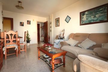 https://cdn.resales-online.com/public/swt24est18/properties/5401fbea48d511eea6080217bc231ef4/w1200/7-aa4cc561180b369757c0bb4af9886cd3.jpg?v=1697534903