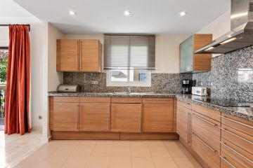 https://cdn.resales-online.com/public/1k5stslnpi/properties/370d130385d311eeb0180217bc231ef4/w1200/23-79897b85162c6a486c7a4d1eb46924dd.jpg?v=1700288870