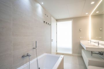 https://cdn.resales-online.com/public/9figpa9i1f/properties/393e979e854611eeb0180217bc231ef4/w1200/6-241328e1bcc9c0d8ce1222beb6c967a8.jpg?v=1700230286