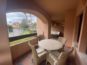 https://cdn.resales-online.com/public/5em70cvk9j/properties/e32a937e83ac11eeb0180217bc231ef4/w1200/7-aa4cc561180b369757c0bb4af9886cd3.jpg?v=1700052506
