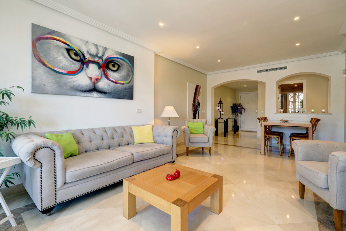 https://cdn.resales-online.com/public/jja1jz8h5h/properties/590f12ad8e7511eeb0180217bc231ef4/w1200/1-7980e48d732b6fc85c14b43b94d2aa54.jpg?v=1701238115